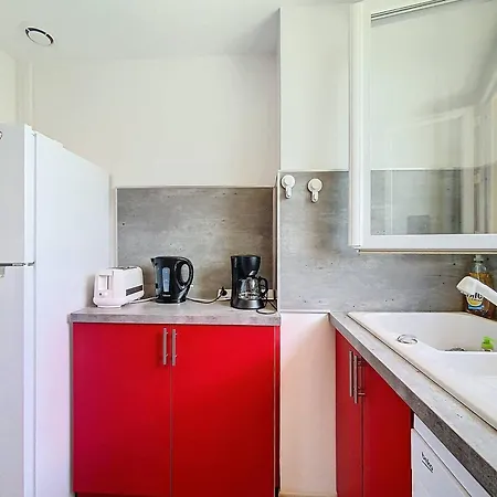 En Bord De Avec Terrasse, Parking Prive, Wifi Et Equipements Modernes - Fr-1-770-15 Apartment *